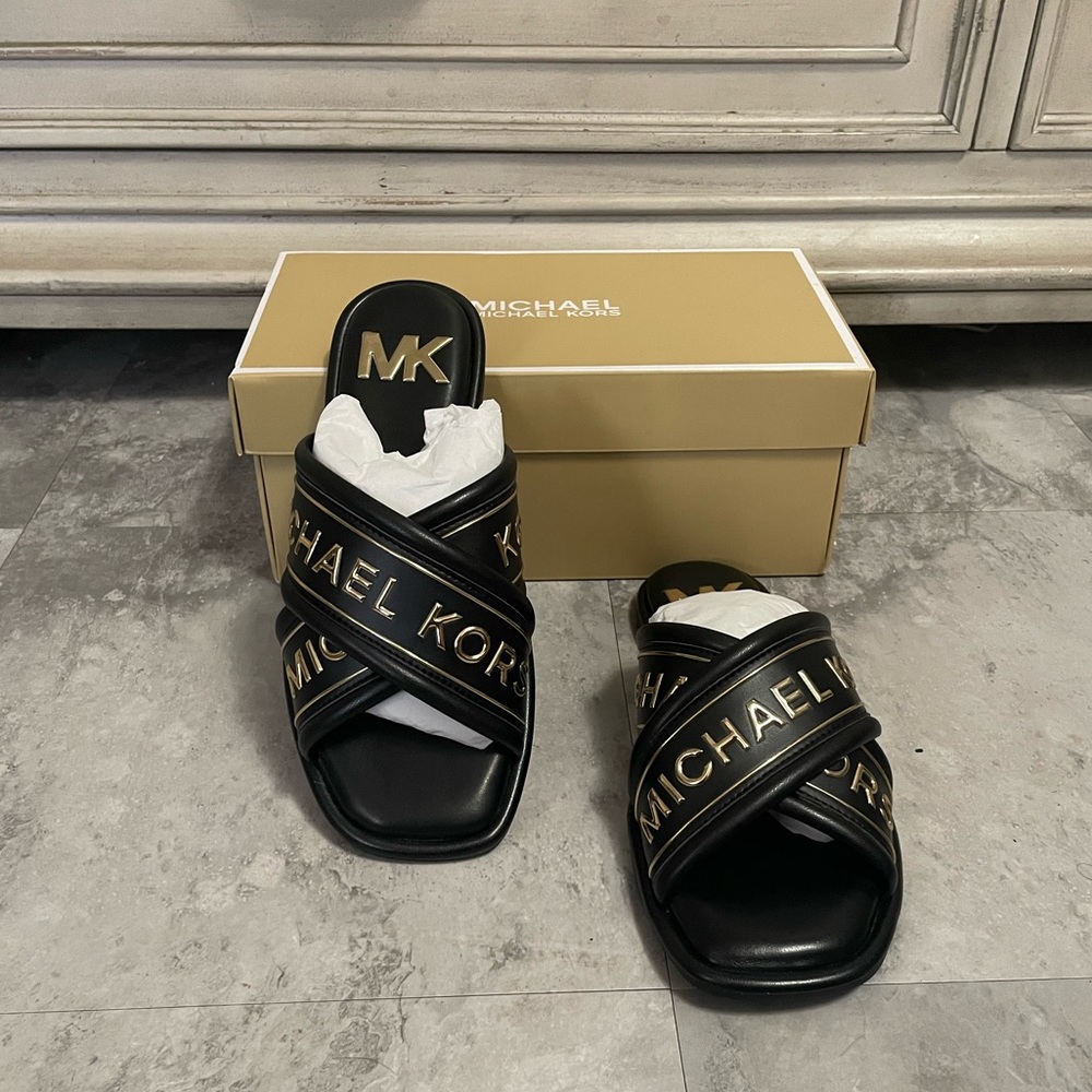 Michael kors slides